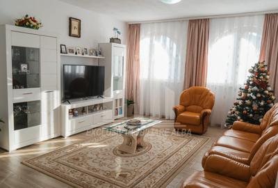 Casă individuală cu 6 camere cu Canalizare în Cetate - 3