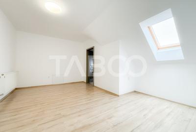 Duplex cu 6 camere cu Canalizare în Bună Ziua - 9