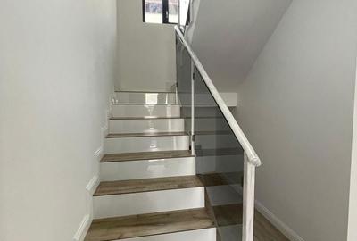 Casă cu 4 camere cu Teren 330 Mp în Central - 3