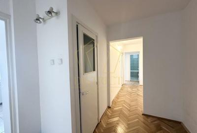 Apartament cu 3 camere, 2 boxe si garaj | Etaj 1 | Zona Fabric - 12