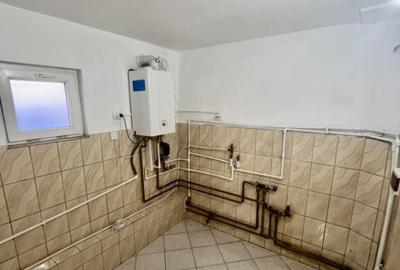 Casa de vanzare Frumusani - Spatiu Comercial la Parter - 25 - 1