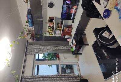 Apartament cu 3 camere semidecomandat în 1 Decembrie - 8