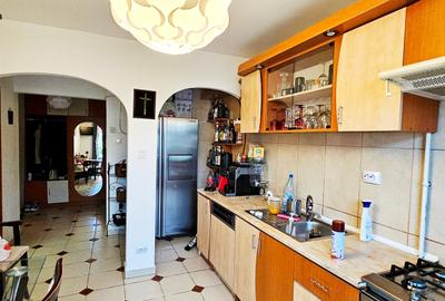 Apartament 3 camere etaj 1, modern,terasa,balcon,2 boxe,loc parcare,C.Romanului - 2