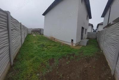 Casă cu 3 camere cu Teren 150 Mp în Central