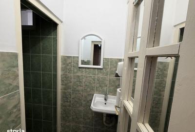 Spațiu comercial, de 42 mp, în Central - 8
