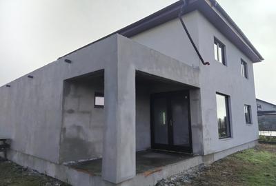 Casă individuală cu 5 camere cu Teren 500 Mp în Cârcea - 1