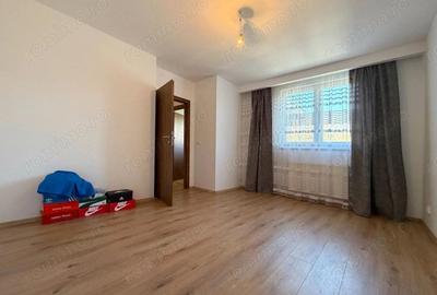 Apartament cu 2 camere decomandat în Lipovei