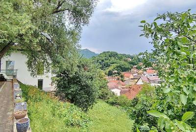 Casă individuală cu 9 camere cu Teren 1600 Mp în Brașovul Vechi - 2