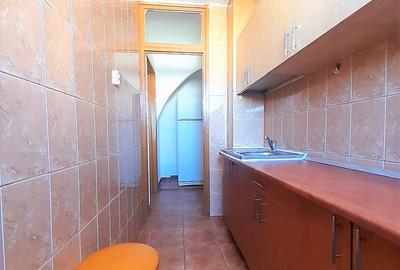 Vanzare garsoniera Titan / Codrii Neamtului / decomandata / etaj 8 / 10 - 7