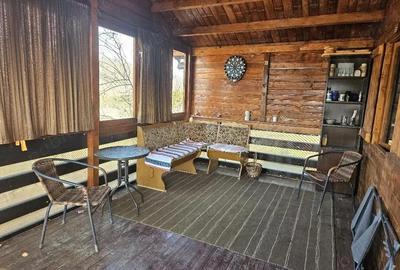 Casă cu Teren 400 Mp în Central - 2