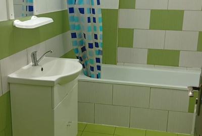 Apartament cu 2 camere decomandat în UTA - 8