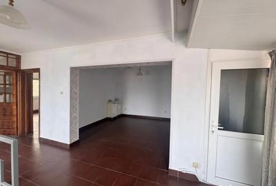 Casă cu 3 camere cu Teren 164 Mp în Delfinariu - 13