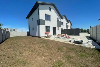 Casa individuala cu mansarda, suprafata utila 150mp, 4 camere, toate utilitatile