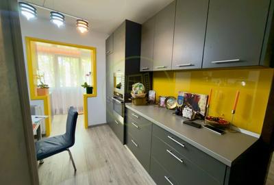 Apartament cu 3 camere decomandat, mobilat în Craiovița Nouă - 2