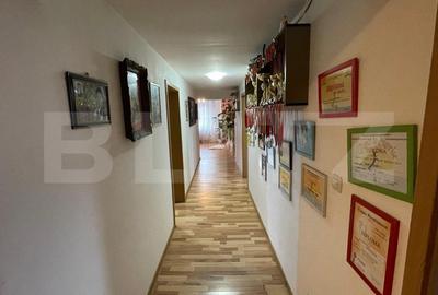 Casa individuala cu 8 camere, 390 mp utili, pretabila pentru investitie, Central - 2