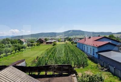 Casă cu 5 camere cu Teren 1500 Mp în Unirea