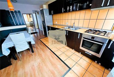 Apartament cu 3 camere decomandat, mobilat în Vasile Aaron - 5