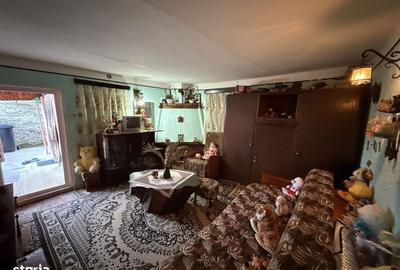 Casă cu 4 camere în Secăria - 6
