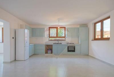 Casa renovata cu incalzire in pardoseala + Teren 1100 mp... - 1