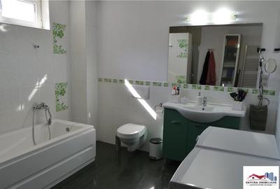 Casa Spatioasa de Zona Semicentrala - 13