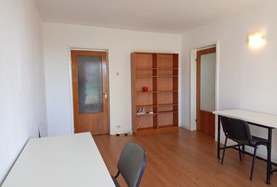 Apartament pentru birou — Calea Victoriei, vedere catre Palatul CEC - 1