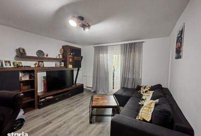Apartament cu 3 camere decomandat în Iosia