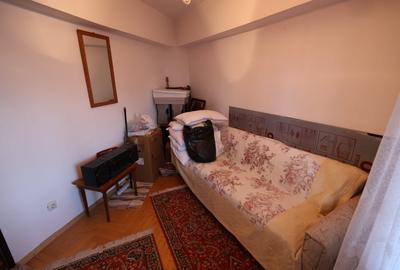 Apartament cu 4 camere decomandat în Păcurari - 11