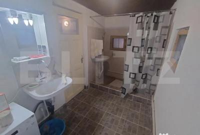 Casă cu 3 camere cu Teren 2200 Mp în Central - 6