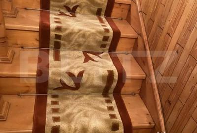 Casă cu 5 camere cu Teren 1000 Mp în Central - 1