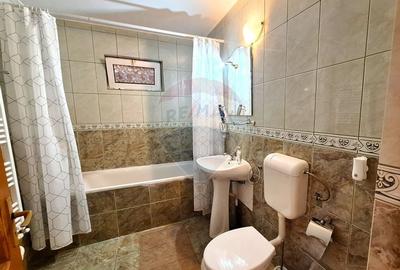 Casa / Vila cu 5 camere de vanzare in zona Central - 12