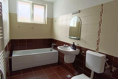Apartament cu 2 camere semidecomandat, mobilat în Florești - 13