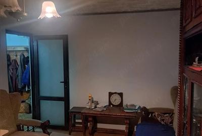 Apartament cu 3 camere decomandat în Titan - 5