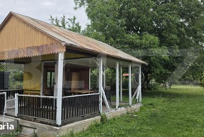 Casă cu 4 camere cu Teren 890 Mp în Bercu Roșu