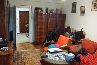Apartament cu 3 camere circular în 7 Noiembrie - 10