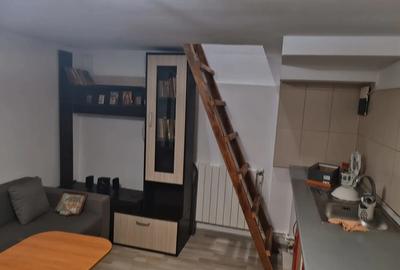 Garsonieră decomandată în Central - 5