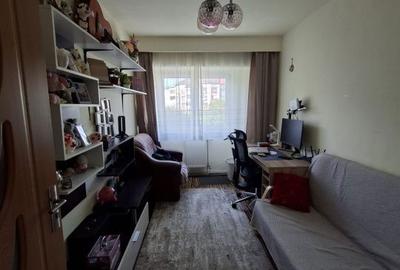 Apartament cu 3 camere în Traian - 5