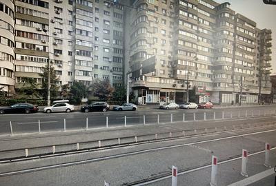 Apartament cu 3 camere decomandat în Banu Manta