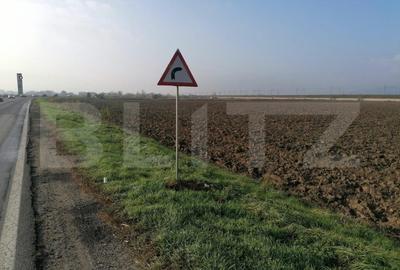 Teren intravilan 4500 mp zona Oarda cu iesire la DN1 - 3