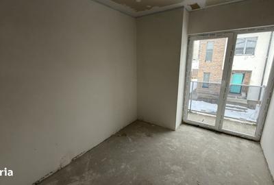 Casă cu 4 camere în Florești