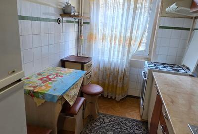Apartament cu 3 camere semidecomandat, mobilat în Colentina - 4
