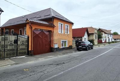 Casă individuală cu 5 camere cu Canalizare în Central - 3