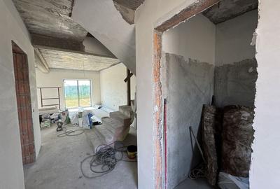 Sanmihaiul Roman Duplex P+M,4 Camere,terasa spatioasa - 4