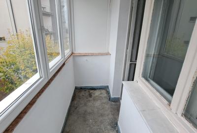 3 camere, intre Gara de Nord si Basarab, B-dul Dinicu Golescu, nr 39 - 19