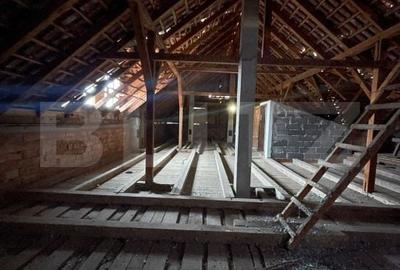 Casă cu 4 camere cu Teren 2900 Mp în Central - 11