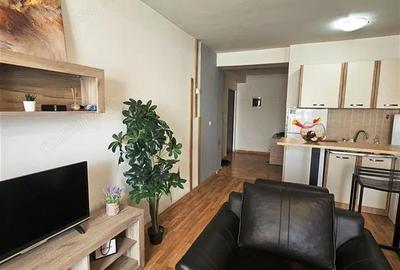 Garsonieră în Titan