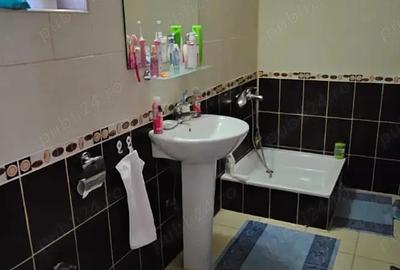 Casa de vanzare sau inchiriere Ana Ipatescu - 3