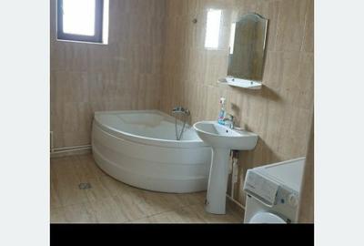 Casă cu 3 camere în Central - 2