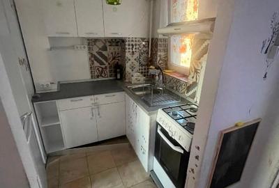Vând apartament decomandat 2 cam 42 mp, 100 m metrou Romancieri amenajat complet - 10