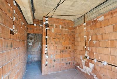 Apartament cu 2 camere decomandat în Uverturii - 2