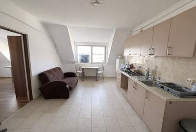 Apartament cu 3 camere semidecomandat, mobilat în Lipovei - 2